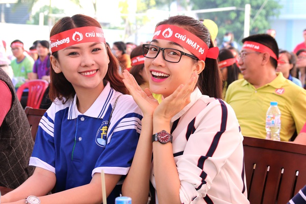 Th&uacute;y V&acirc;n, Lệ Hằng, Diễm Trang giản dị đi hiến m&aacute;u nh&acirc;n đạo - Ảnh 8.