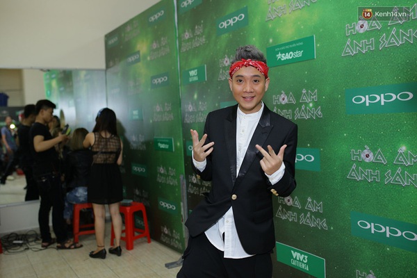 Ng&ocirc; Kiến Huy nhuộm răng đen, t&oacute;c 2 ch&ugrave;m trong hậu trường The Remix - Ảnh 8.