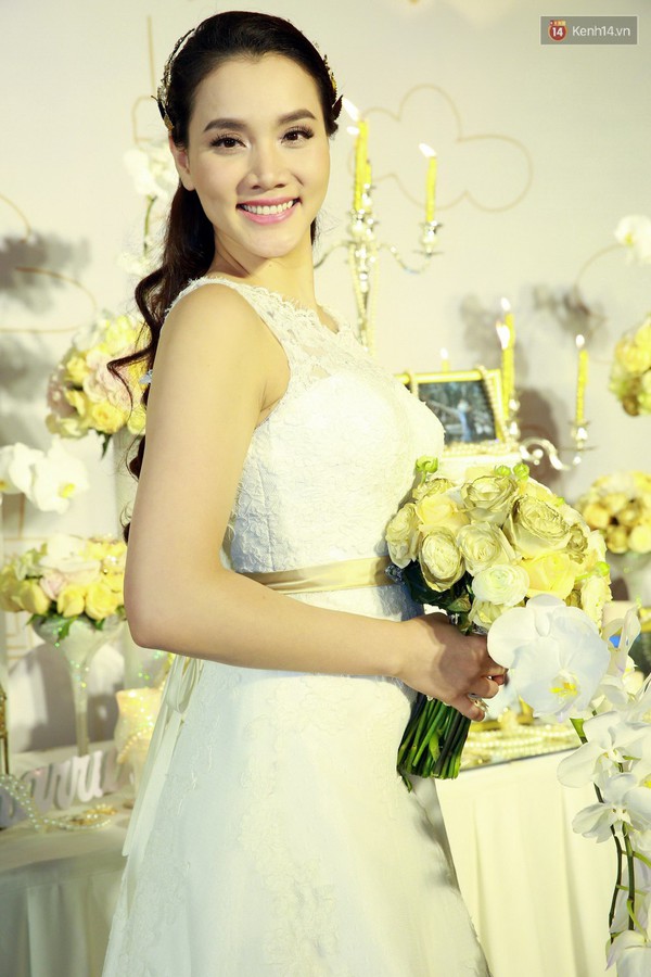 Trang Nhung v&agrave; con g&aacute;i rạng rỡ trong đ&aacute;m cưới ở H&agrave; Nội - Ảnh 12.