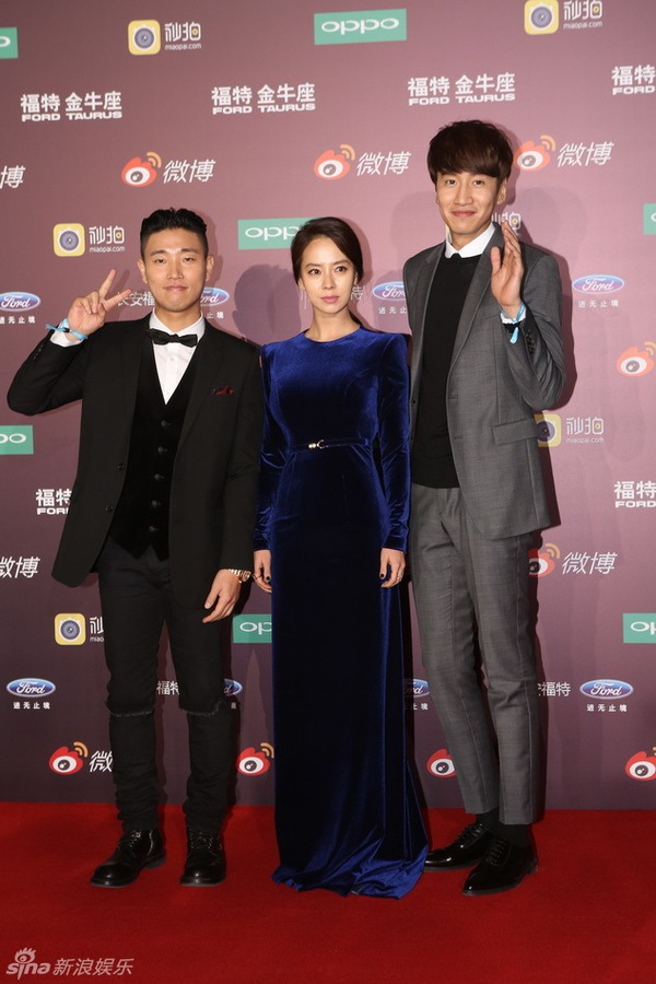 Dàn sao hạng A Hoa-Hàn tụ hội tại thảm đỏ lễ trao giải Đêm Weibo 2015 - Ảnh 3.