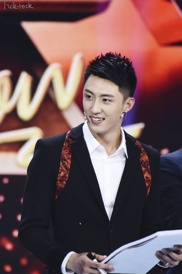 Cố Hải Hoàng Cảnh Du khiến fan phát sốt vì nụ cười ngọt lịm - Ảnh 9.