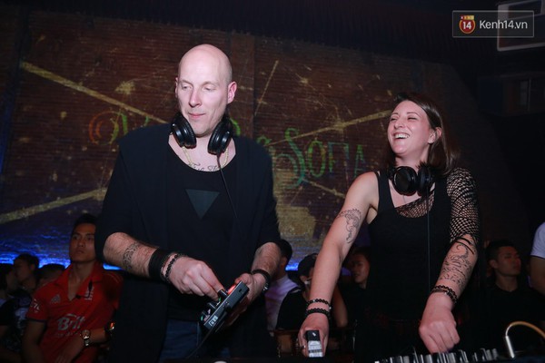 Fan Việt say đắm trong đ&ecirc;m nhạc Deep House đẳng cấp c&ugrave;ng Vijay & Sofia - Ảnh 6.