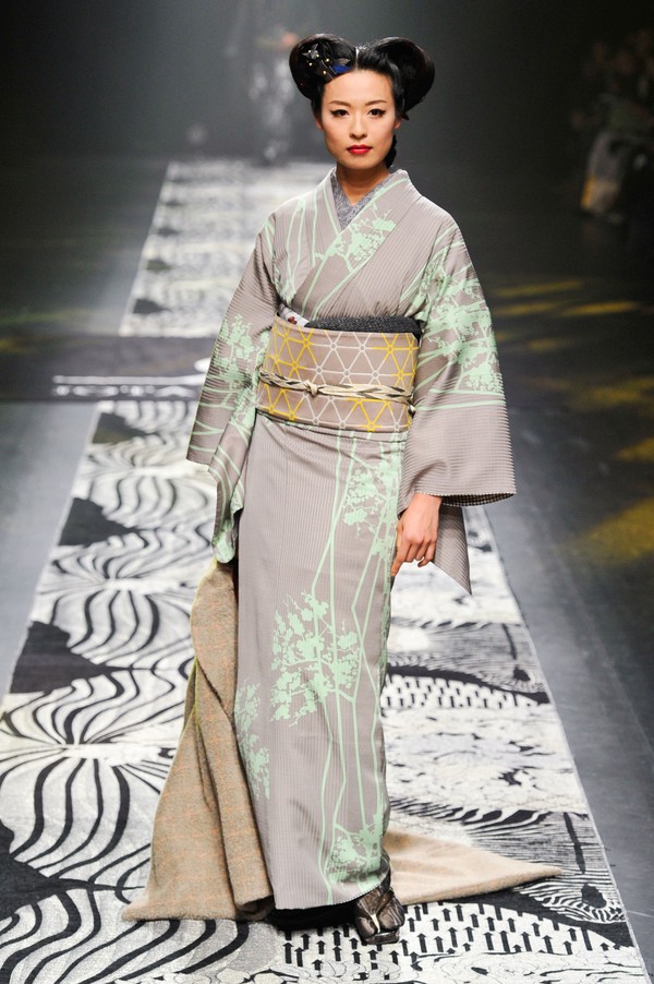 Những soái ca kimono chỉ có tại Tuần lễ thời trang Tokyo - Ảnh 18.