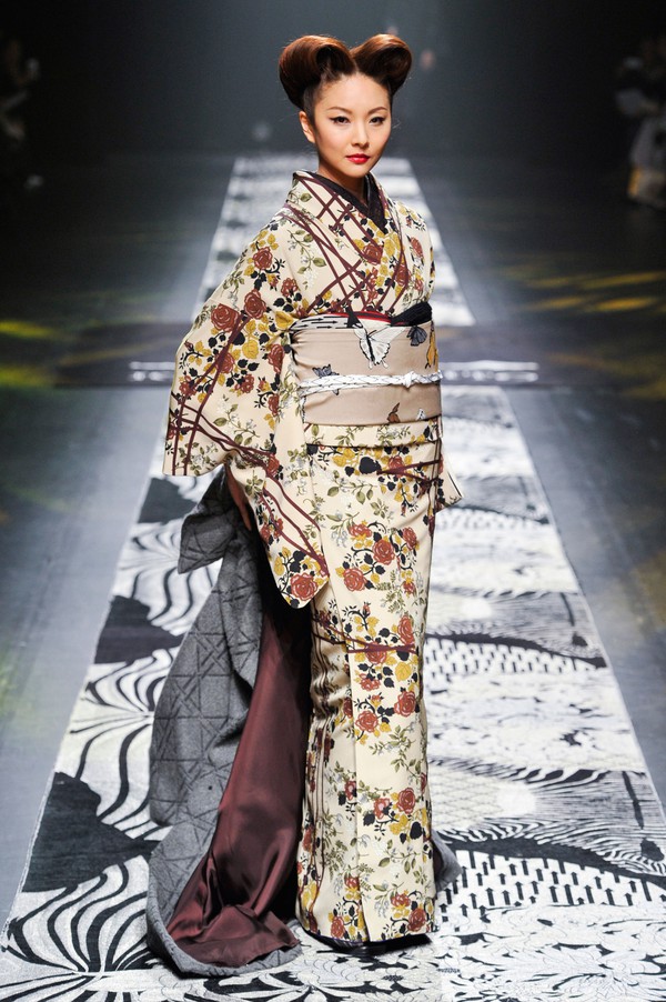 Những soái ca kimono chỉ có tại Tuần lễ thời trang Tokyo - Ảnh 19.
