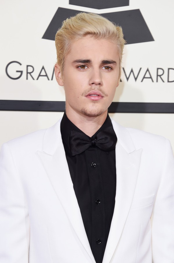 Justin Bieber cực điển trai, Taylor - Selena lộng lẫy trên thảm đỏ Grammy 2016 - Ảnh 7.