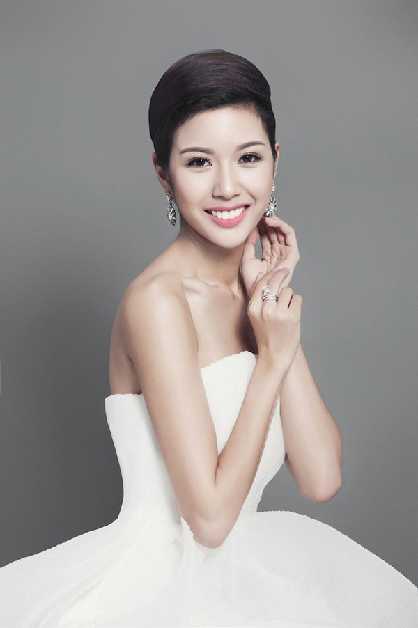 Lan Khu&ecirc; vượt mặt Phạm Hương khi lọt top 50 người phụ nữ đẹp nhất h&agrave;nh tinh năm 2015 - Ảnh 4.