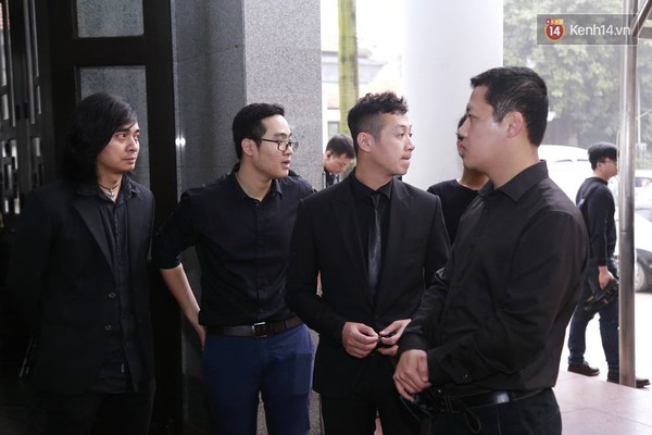 B&iacute; thư Đinh La Thăng v&agrave; đồng nghiệp đưa tiễn người chiến binh Trần Lập - Ảnh 5.