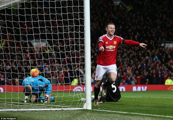 Rooney, Martial tỏa sáng, Man Utd thắng đậm Stoke City - Ảnh 3.