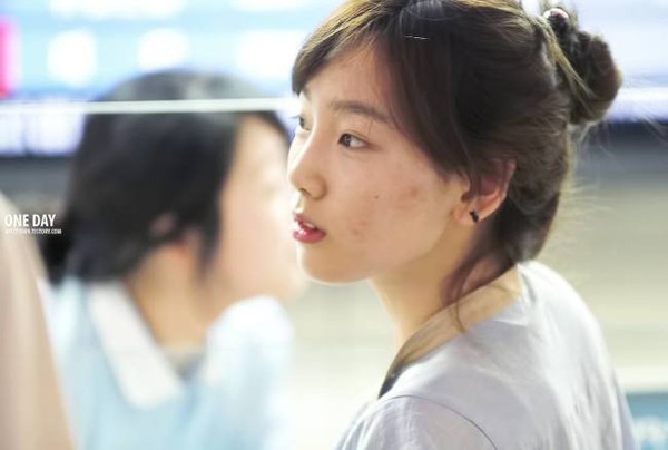 Những idol H&agrave;n từng bị hủy hoại da do make up qu&aacute; nhiều - Ảnh 6.
