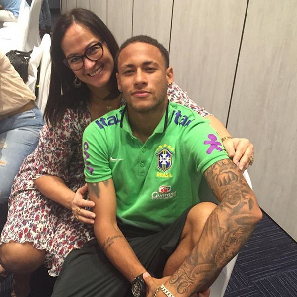 Những hình ảnh chứng tỏ Neymar yêu mẹ vô bờ bến - Ảnh 5.