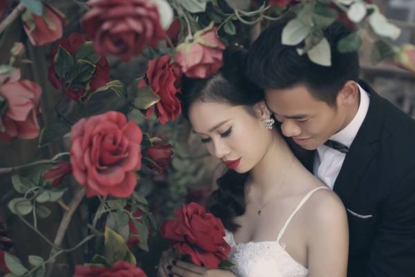 Ảnh cưới lung linh của người nhện Nguy&ecirc;n Mạnh - Ảnh 2.