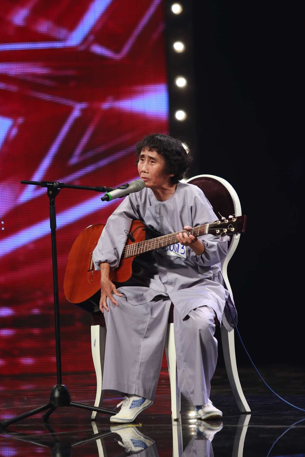 Got Talent: Bộ đ&ocirc;i giải cứu thế giới, anh ch&agrave;ng trai qu&ecirc; g&acirc;y sốt v&igrave; qu&aacute; h&agrave;i - Ảnh 18.