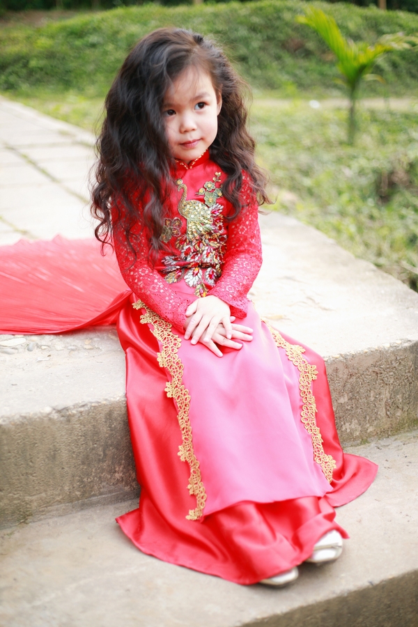 Mê mẩn với nét đẹp của bông hồng nhí trong tà áo dài Việt - Ảnh 5.