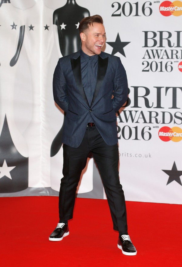 Người mẫu khoe dáng gợi cảm lấn át loạt sao trên thảm đỏ BRIT Awards 2016 - Ảnh 12.