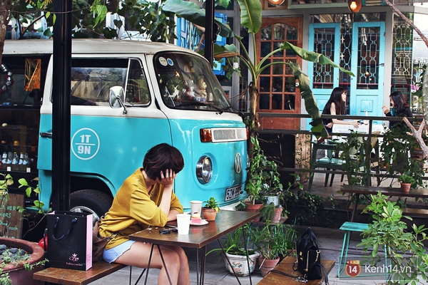 Những quán xá đội lốt xe cổ siêu đáng yêu ở Sài Gòn - Ảnh 4.