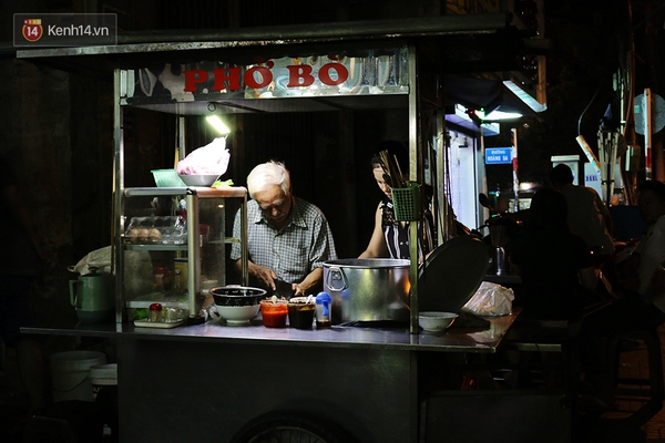 Đã mấy chục năm tuổi, nhưng những quán ăn Sài Gòn này lúc nào cũng đông nghịt - Ảnh 18.