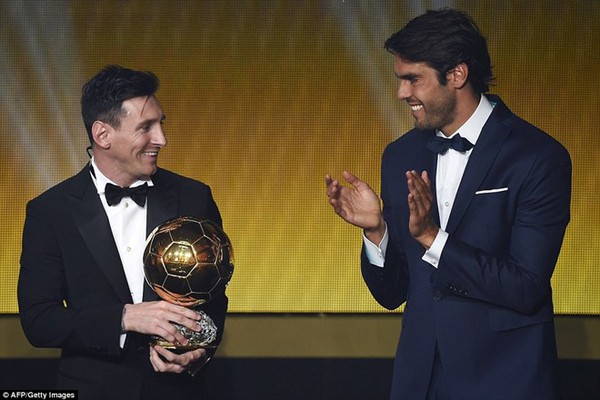 Thư Ronaldo gửi Messi: Cậu chỉ nôn trên sân giỏi hơn tôi - Ảnh 2.