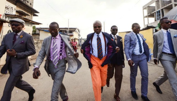 Tín đồ thời trang ở Congo: “Có tiền sẽ mua một đôi giày thay vì mua đất để ở” - Ảnh 1.