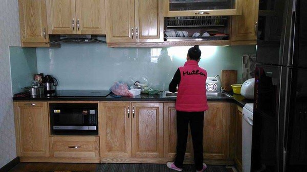 Sốc với khoản thưởng Tết cho osin l&ecirc;n đến 50 triệu đồng - Ảnh 1.