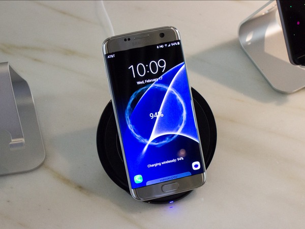 9 điều Samsung Galaxy S7 l&agrave;m được c&ograve;n iPhone th&igrave; b&oacute; tay - Ảnh 3.