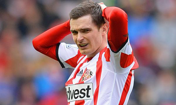 Adam Johnson bị bồ đ&aacute; sau khi thừa nhận giao cấu với trẻ em - Ảnh 3.
