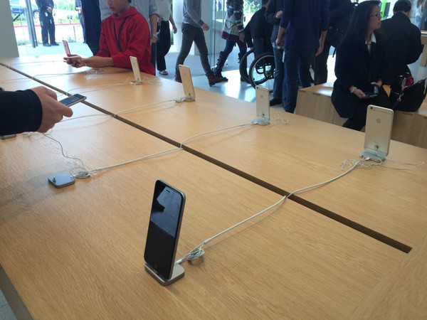 Những sản phẩm Apple hiếm c&oacute; kh&oacute; t&igrave;m m&agrave; fan n&agrave;o cũng th&iacute;ch m&ecirc; - Ảnh 7.