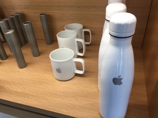 Những sản phẩm Apple hiếm c&oacute; kh&oacute; t&igrave;m m&agrave; fan n&agrave;o cũng th&iacute;ch m&ecirc; - Ảnh 17.
