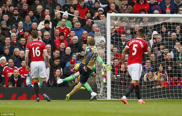 Man Utd hạ Arsenal nhờ cú đúp của măng non Rashford - Ảnh 3.