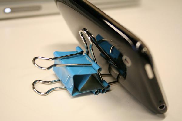 Giải quyết nhanh nhiều vấn đề gặp phải với iPhone bằng c&aacute;c vật dụng quen thuộc - Ảnh 9.