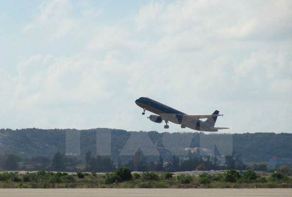Kh&aacute;ch t&eacute; ngửa v&igrave; Jetstar b&aacute;o bay sớm 4 tiếng chỉ trước 45 ph&uacute;t - Ảnh 1.