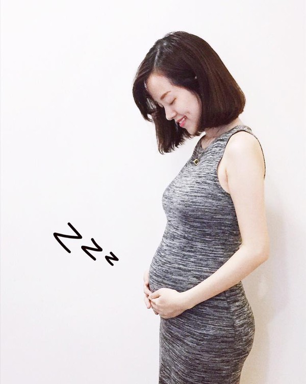 Ly kute đ&atilde; sinh con trai đầu l&ograve;ng - Ảnh 2.