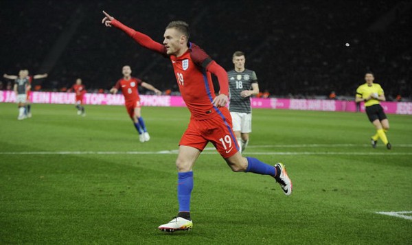 Kane v&agrave; Vardy gi&uacute;p tuyển Anh ngược d&ograve;ng thắng Đức - Ảnh 1.