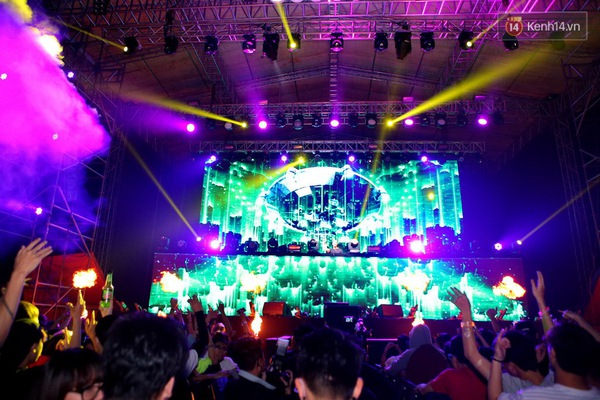 Fan Việt bùng nổ với đêm diễn đầy màu sắc của Steve Aoki - Ảnh 25.