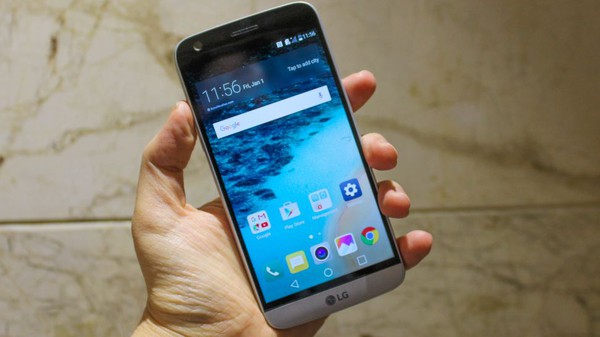 Thời điểm v&agrave;ng để chọn mua smartphone Android sắp đến - Ảnh 2.