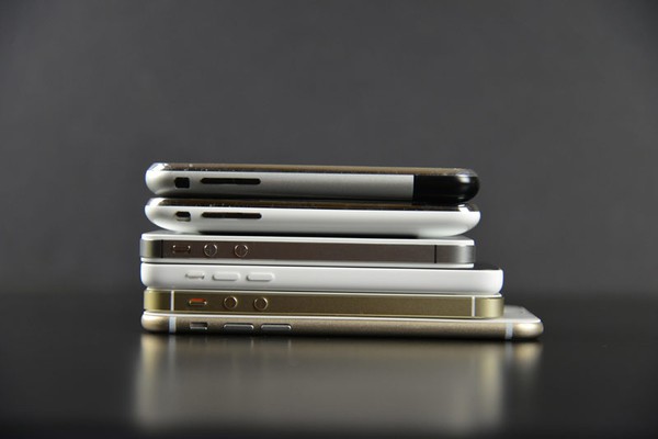 &Iacute;t ai biết rằng anh ch&agrave;ng n&agrave;y l&agrave; người đầu ti&ecirc;n mua iPhone - Ảnh 3.