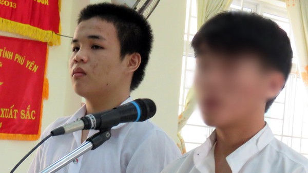 Ly kỳ chuyện bé gái 4 tuổi 2 lần thoát khỏi bàn tay mẹ mìn - Ảnh 2.