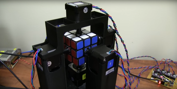 Robot xoay Rubik trong thời gian kỷ lục 1 giây - Ảnh 2.