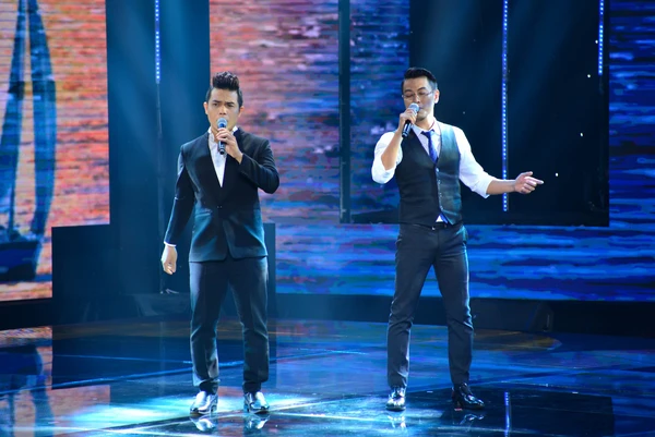 Thần tượng Bolero: Team Quang Dũng ch&iacute;nh thức lộ diện 5 th&iacute; sinh v&agrave;o liveshow - Ảnh 7.