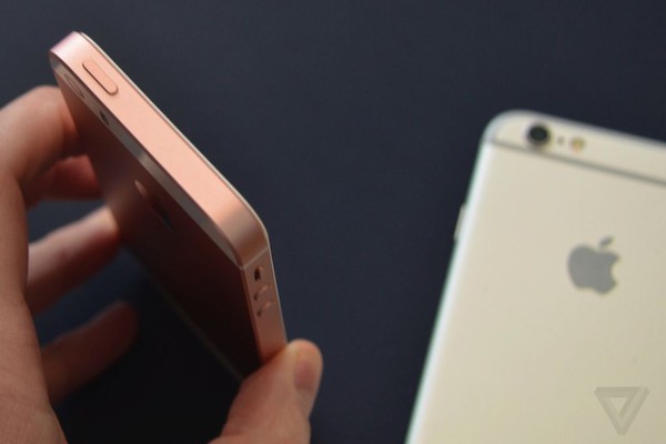 Cận cảnh iPhone SE vàng hồng: Nhỏ mà có võ - Ảnh 10.