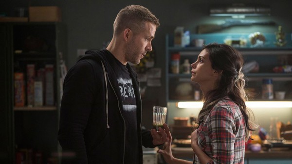 Thần Ai Cập cũng kh&ocirc;ng hạ được Deadpool - Ảnh 3.
