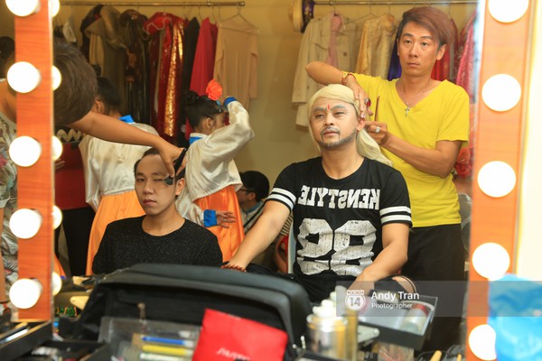 Hari Won &acirc;m thầm đến ủng hộ liveshow 10 năm của Trấn Th&agrave;nh - Ảnh 18.