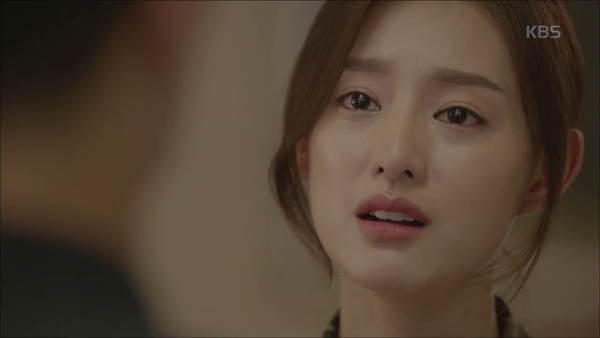 “Hậu Duệ Mặt Trời”: Song Joong Ki “say nắng” Song Hye Kyo từ cái nhìn đầu tiên - Ảnh 20.