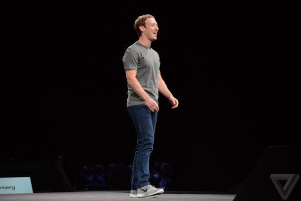 Mark Zuckerberg góp mặt trong sự kiện ra mắt Galaxy S7, Samsung không ngại khiêu chiến Apple - Ảnh 2.