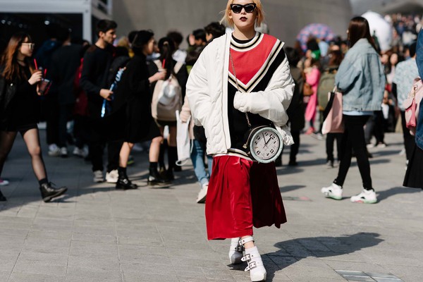 Mới qua 2 ngày Seoul Fashion Week, Kelbin đã lọt Top street style đẹp nhất của Vogue - Ảnh 22.