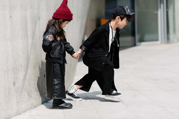 Mới qua 2 ngày Seoul Fashion Week, Kelbin đã lọt Top street style đẹp nhất của Vogue - Ảnh 13.