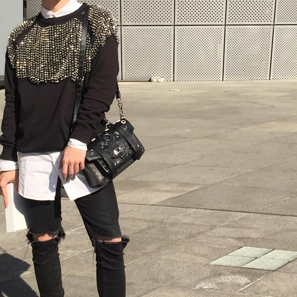 Mới qua 2 ngày Seoul Fashion Week, Kelbin đã lọt Top street style đẹp nhất của Vogue - Ảnh 8.