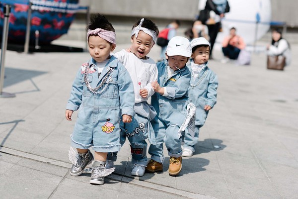 Mới qua 2 ngày Seoul Fashion Week, Kelbin đã lọt Top street style đẹp nhất của Vogue - Ảnh 18.