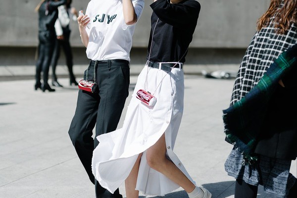 7 thương hiệu đang thống trị street style xứ Hàn vì có logo quá chất - Ảnh 49.