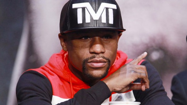 Floyd Mayweather yêu cầu bim bim, khoai tây chiên trong tour UK - Ảnh 3.