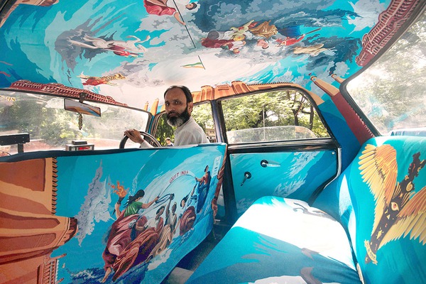 Một vòng Mumbai trên những chiếc taxi nghệ thuật đẹp như tranh - Ảnh 1.
